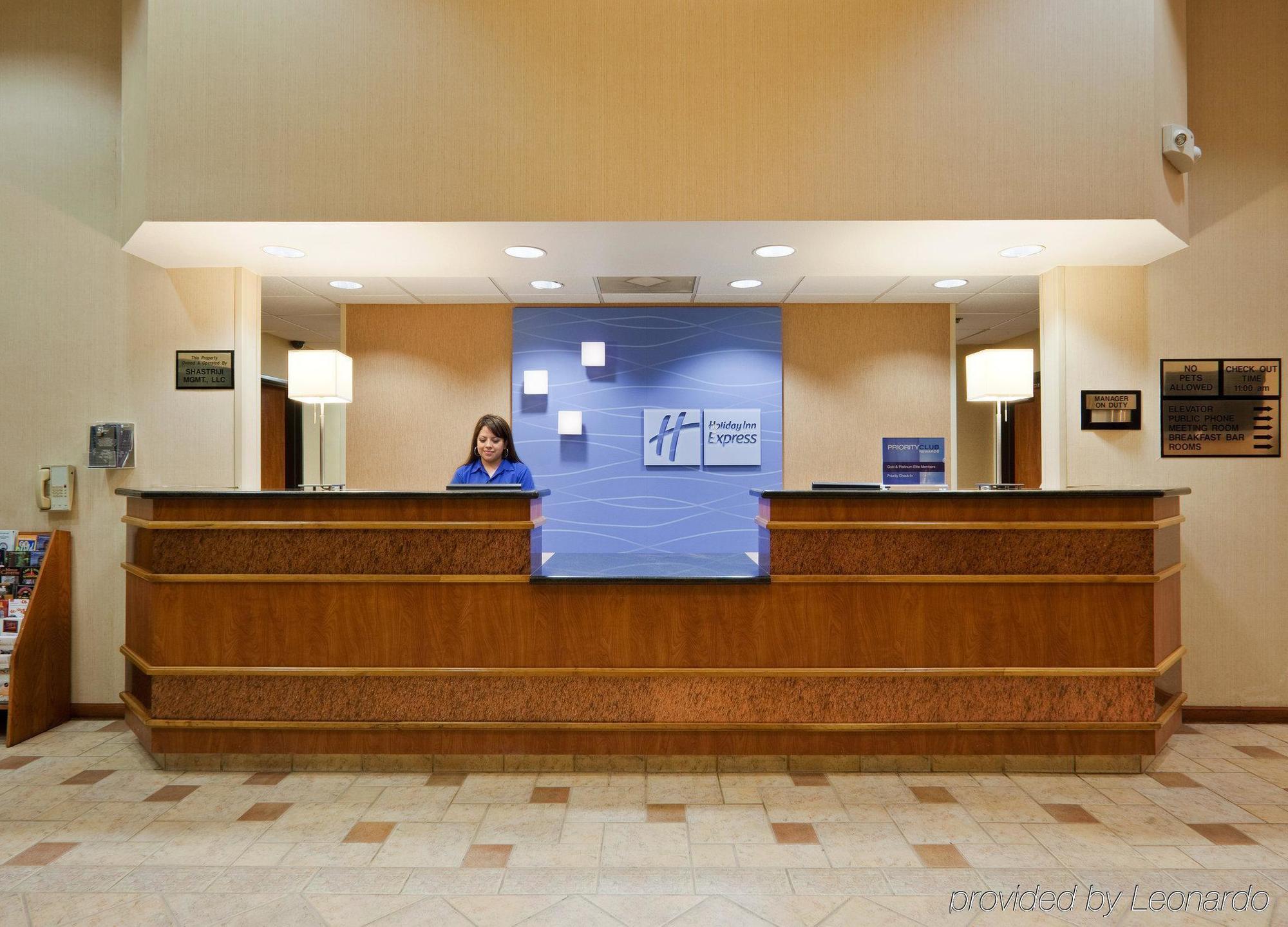 Holiday Inn Express Madera By Ihg Dalaman gambar